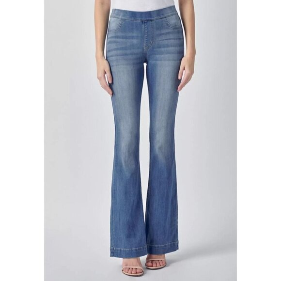 Cello Deluxe Comfort Stretch Size Medium Blue Flare Jeans RN#129203 Acid wash - Picture 2 of 14